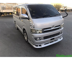 gaadhi iiba Toyota Haice Model: 2008
