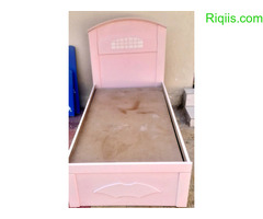 SINGLE BED