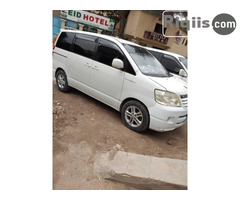 gaadhi iiba Toyota Noha
