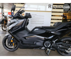 2025 Yamaha TMAX 560 - 2025 Yamaha YFZ450R SE