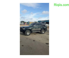 gaadhi iiba Toyota land Cruiser car for sale